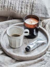 Scented Candle Dark Wood (Nutmeg, Clove & Amber) - thumbnail 5