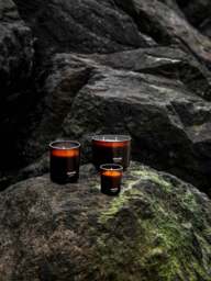 Scented Candle Dark Wood (Nutmeg, Clove & Amber) - thumbnail 6
