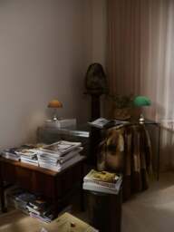 Small Portable LED Table Lamp Panthella 160, Design Verner Panton - thumbnail 4