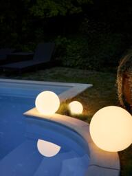 Solar LED Garden Light Buly with Colour Change and Remote Control, Dimmable - thumbnail 4
