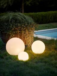 Solar LED Garden Light Buly with Colour Change and Remote Control, Dimmable - thumbnail 2