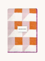 Wool Blanket Cubics