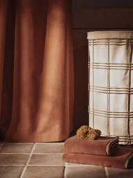 Organic Cotton Shower Curtain Chambray, Water-Repellent - thumbnail 2