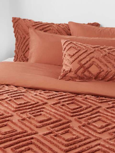 Cotton Percale Duvet Cover Phil with Tufted Design