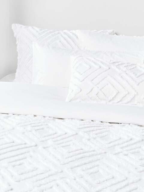 Cotton Percale Duvet Cover Phil with Tufted Design - image 1