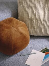 Embroidered Wool Cushion Cover Jaira - thumbnail 3