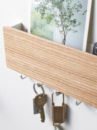 Wall-Mounted Coat Rack Rin with Magnetic Back - thumbnail 3