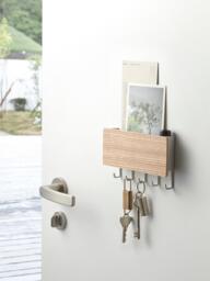 Wall-Mounted Coat Rack Rin with Magnetic Back - thumbnail 2