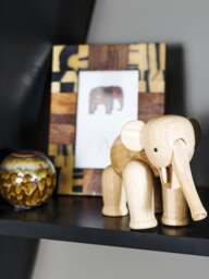 Handmade Oak Wood Decorative Object Elephant - thumbnail 2