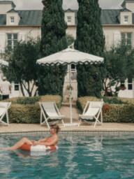 Round Xl Parasol Stand Clamshell - thumbnail 2