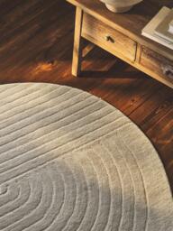 Round Hand-Tufted Wool Rug Mason - thumbnail 2