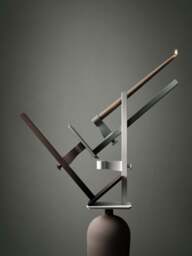 Height-Adjustable Candle Holder Museum - thumbnail 3