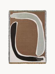 Organic Cotton Tapestry Blanket Pose with Fringes - thumbnail 1
