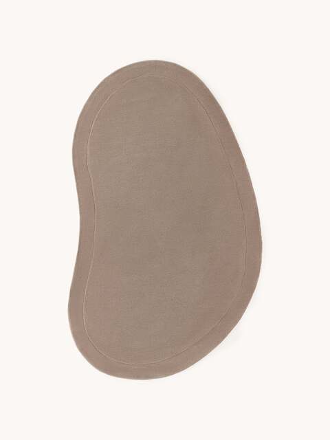 Organic-Shaped Hand-Tufted Wool Rug Kadey