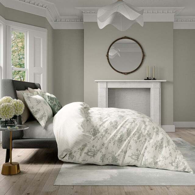 V&A Garden Of Love Double Green Duvet Set - Wilko - image 1