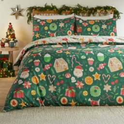 Duvet Day Double Festive Treats Printed Soft Touch Reversible Duvet Set - Green - Wilko