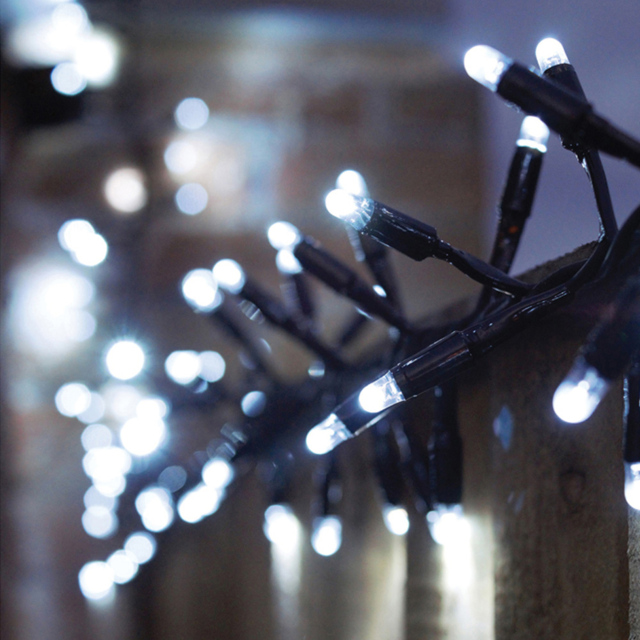 Eagle Connect 750 Cool White LED Black Cluster Light 15m - Size: 0 x 1500 x 0cm - Wilko - image 1