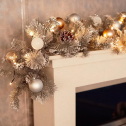 Marco Paul Decorated Silver Garland - Size: 15 x 180 x 15cm - Green - Wilko - thumbnail 7