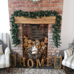 Samuel Alexander Snow King Fir Christmas Garland with Pine Cones 270cm - Green - Wilko - thumbnail 3