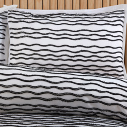 Marina Tufted Duvet Set Black Superking - Size: Super King - Wilko - thumbnail 4