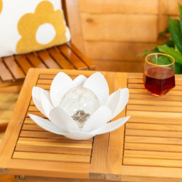 ValueLights Waterlily White Lotus Flower Solar Powered Outdoor Decoration Garden Light - Size: 11 x 26.5 x 26.5cm - Wilko - thumbnail 4
