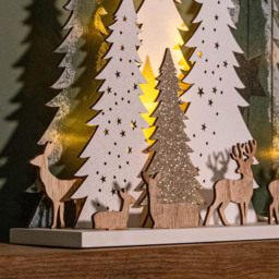 Samuel Alexander Light Up Wooden Christmas Tree with Deer Christmas Decoration 31cm - Size: 31 x 44 x 44cm - White - Wilko - thumbnail 4