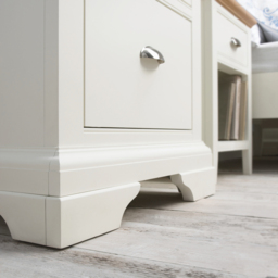 Bentley Designs Hampstead 5 Drawer Oak and Ivory Tall Chest - Cream - Wilko - thumbnail 4
