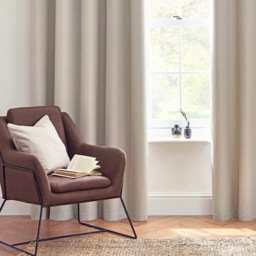furn. Dakota Linen Tufted Cushion - Size: 45 x 45cm - Cream - Wilko - thumbnail 5