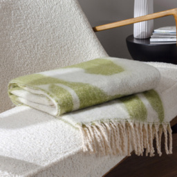 Hoem Meta Olive Green Jacquard Tasselled Throw 130 x 180cm - Size: 180 x 130cm - Wilko - thumbnail 3