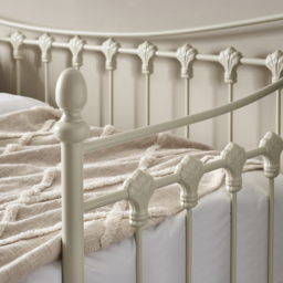 Julian Bowen Single Stone White Versailles Day Bed with Trundle - Wilko - thumbnail 7