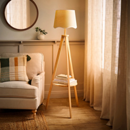 ValueLights Morrigan Natural Wood Shelf White Trim Scallop Shade Tripod Floor Lamp with Bulb - Cream - Wilko - thumbnail 7