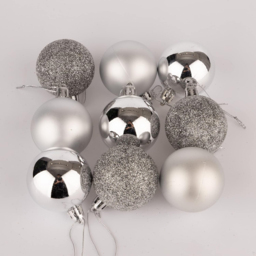 Shatchi 5cm Silver Shatterproof Christmas Bauble 18 Pack - Wilko - thumbnail 6