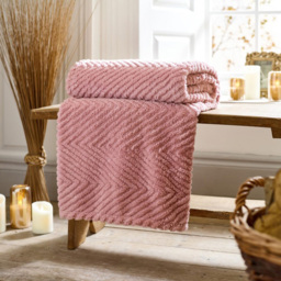 Deyongs Hemsworth Blush Throw 130 x 170cm - Pink - Wilko - thumbnail 3