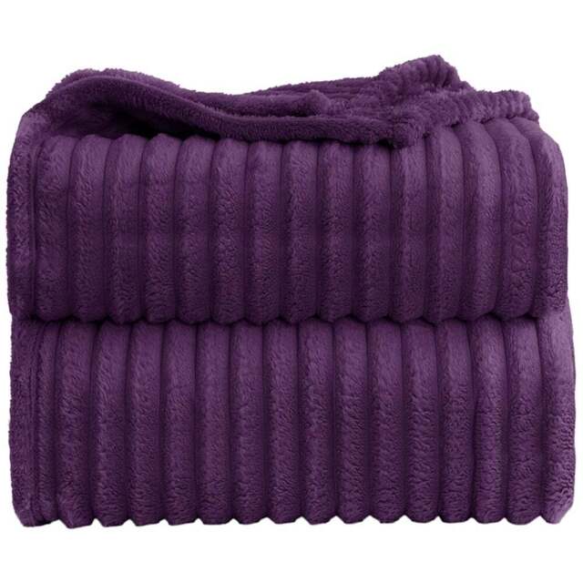 Velosso Bellissima Aubergine Plush Throw 305 x 305cm - Size: 305 x 305 x 1cm - Wilko - image 1