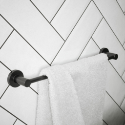 Rothley Matt Black Round Towel Rail 450mm - Size: 9.5 x 6.5 x 52cm - Wilko - thumbnail 3