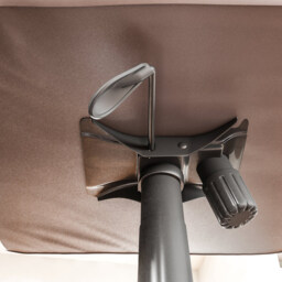 Vida Designs Charlton Brown Office Chair - Size: 126 x 66 x 72cm - Wilko - thumbnail 4