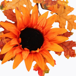 Living and Home LED Garland with Sunflower and Pumpkins 180cm - Size: 10 x 180 x 10cm - Orange - Wilko - thumbnail 7