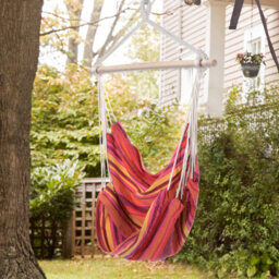 Outsunny Hammock Swing Seat Red - Size: 90 x 90 x 100cm - Wilko