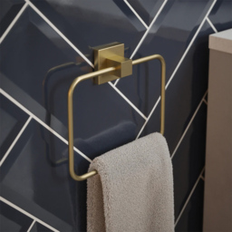 Rothley Satin Brass Square Towel Ring 185mm - Size: 17.5 x 6.5 x 20cm - Gold - Wilko - thumbnail 3