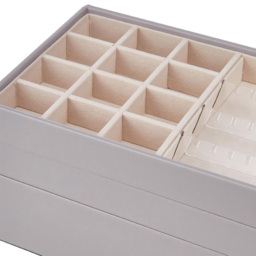 H&O Direct 4 Tier Grey Jewellery Storage Box with Transparent Lid - Size: 17 x 24 x 14cm - Wilko - thumbnail 5