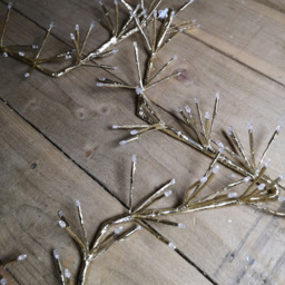 Samuel Alexander Gold Star LED Outdoor Christmas Decoration 60cm - Size: 60 x 60 x 10cm - Wilko - thumbnail 6