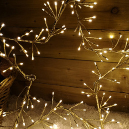 Samuel Alexander Gold Star LED Outdoor Christmas Decoration 60cm - Size: 60 x 60 x 10cm - Wilko - thumbnail 5