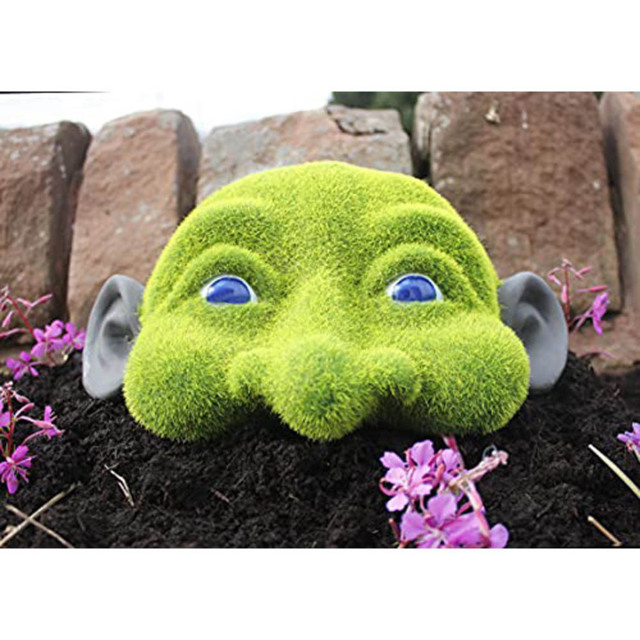 Marco Paul Grass Effect Hedge Peeker Garden Ornament - Size: 30 x 25 x 34cm - Green - Wilko - image 1