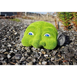 Marco Paul Grass Effect Hedge Peeker Garden Ornament - Size: 30 x 25 x 34cm - Green - Wilko - thumbnail 5