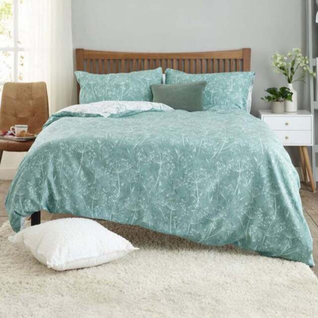 Deyongs Cow Parsley King Size Green Reversible Duvet Set - Wilko - image 1