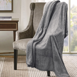 Velosso Silver Moda Plush Throw 150 x 200cm - Size: 150 x 200 x 1cm - Wilko - thumbnail 3