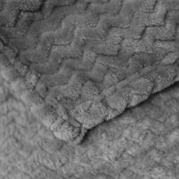 Velosso Silver Moda Plush Throw 150 x 200cm - Size: 150 x 200 x 1cm - Wilko - thumbnail 4