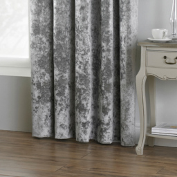 Paoletti Verona Silver Crushed Velvet Eyelet Curtain 229 x 183cm - Size: W 183 x D 229cm - Wilko - thumbnail 4