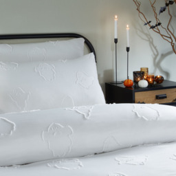 Duvet Day Double Ghostly Ghouls Soft Touch Tufted Duvet Set - White - Wilko - thumbnail 3