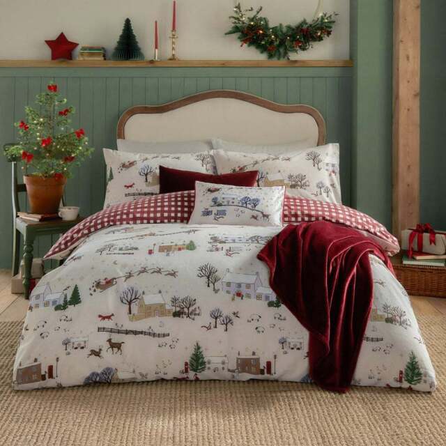 Furn Single Cotswolds Christmas Printed Reversible Duvet Set - White - Wilko - image 1